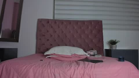 Sara HooT  online show from 01/28/25, 07:22