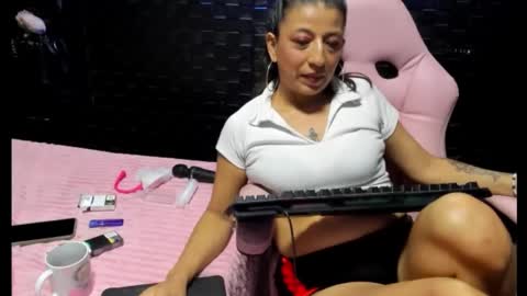 no limits sarah online show from 02/14/25, 03:33