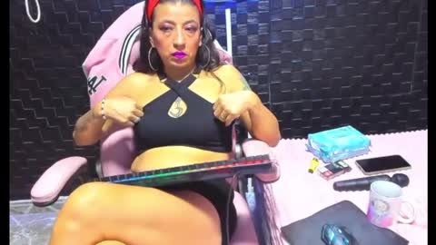 no limits sarah online show from 02/18/25, 11:41