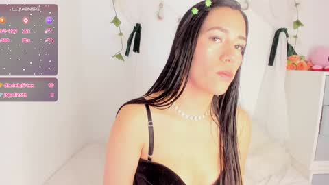 Sara  online show from 01/25/25, 05:08