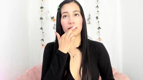 Sara  online show from 03/02/25, 12:01