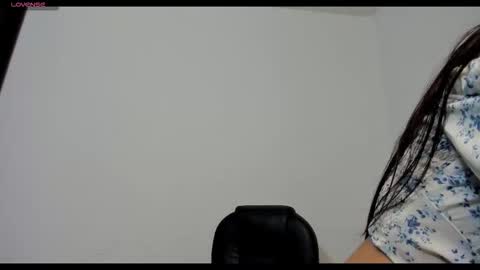 Snapshot of sara_len chatting on 12/21/25, 06:26 sara_len online show from 12/21/25, 06:26