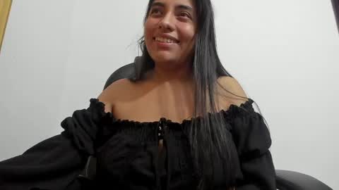 Snapshot of sara_len chatting on 05/27/26, 05:21 sara_len online show from 05/27/26, 05:21