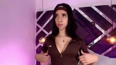 sara_lopee1 online show from 10/22/25, 11:54