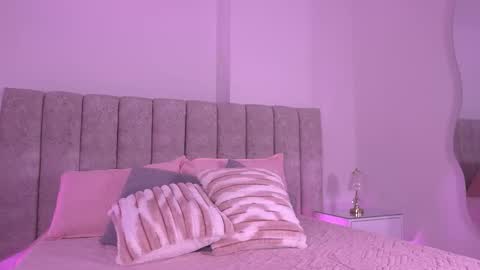 sara_lopee1 online show from 11/14/25, 11:53