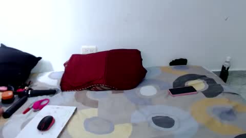 Sara love online show from 01/26/25, 04:51