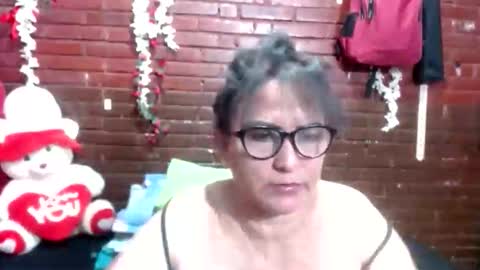 Sara love online show from 05/04/26, 05:25
