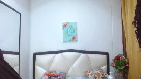 S A R A online show from 10/06/25, 11:40