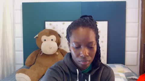 S A R A online show from 10/14/25, 11:44