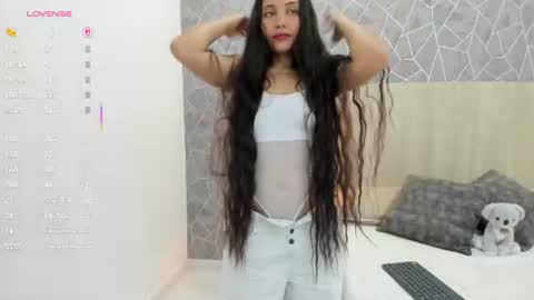Sara online show from 06/11/26, 12:58
