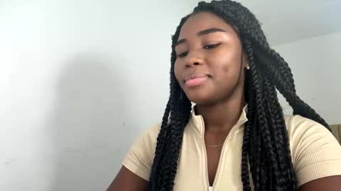 Sara online show from 09/26/25, 07:07