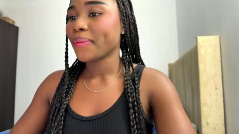 Sara online show from 04/20/26, 10:22