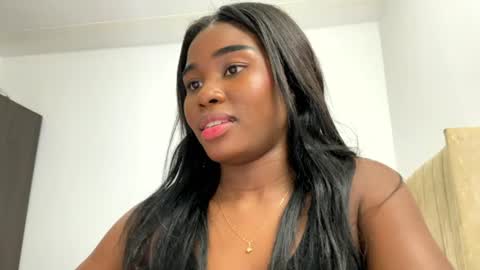 Snapshot of sara_muscle chatting on 07/11/26, 01:52 Sara online show from 07/11/26, 01:52