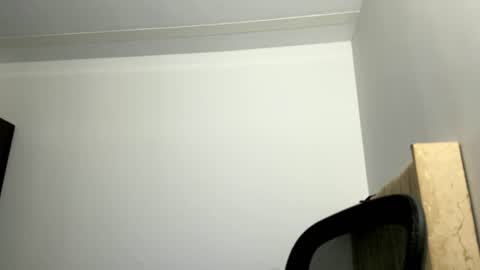 Snapshot of sara_muscle chatting on 07/31/26, 08:03 Sara online show from 07/31/26, 08:03