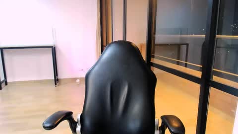 Sara online show from 04/22/26, 05:32