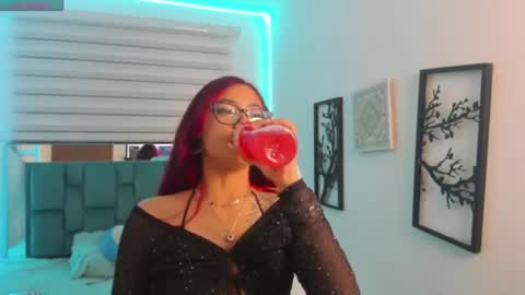 Snapshot of sara_red_x chatting on 06/16/26, 03:53 sara_red_x online show from 06/16/26, 03:53