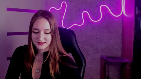 Snapshot of sara_rossse chatting on 09/30/25, 07:19 Sara online show from 09/30/25, 07:19