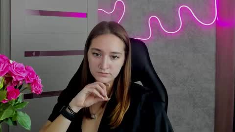 Snapshot of sara_rossse chatting on 10/08/25, 07:33 Sara online show from 10/08/25, 07:33