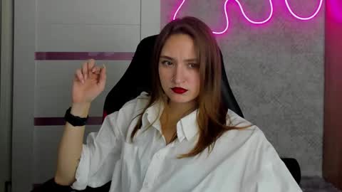 Snapshot of sara_rossse chatting on 10/13/25, 08:09 Sara online show from 10/13/25, 08:09