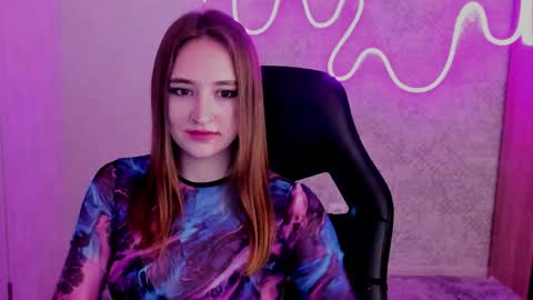 Snapshot of sara_rossse chatting on 11/08/25, 08:40 Sara online show from 11/08/25, 08:40