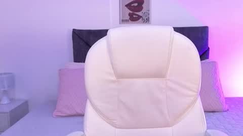 Snapshot of sara_sharma chatting on 10/28/25, 03:47 sara online show from 10/28/25, 03:47