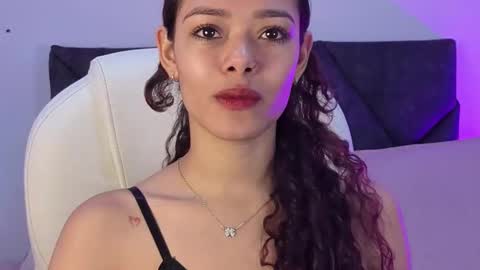 Snapshot of sara_sharma chatting on 11/06/25, 02:29 sara online show from 11/06/25, 02:29