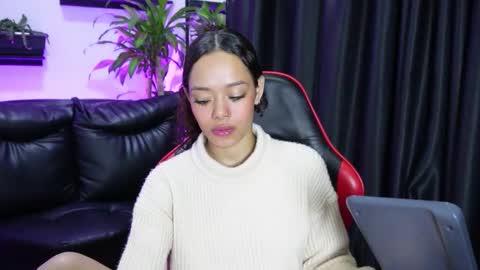 Snapshot of sara_sharma chatting on 12/04/25, 02:26 sara online show from 12/04/25, 02:26