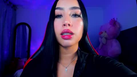 sara_stone03 online show from 01/28/25, 12:57