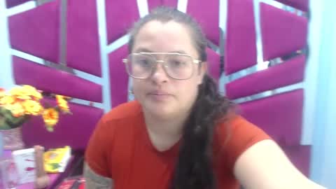 Snapshot of sara_thonson_ chatting on 02/05/25, 02:51 sara_thonson_ online show from 02/05/25, 02:51