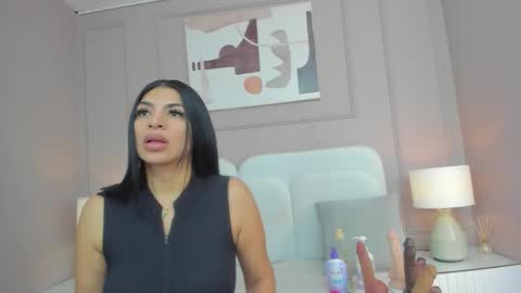 Sara online show from 09/28/25, 11:48