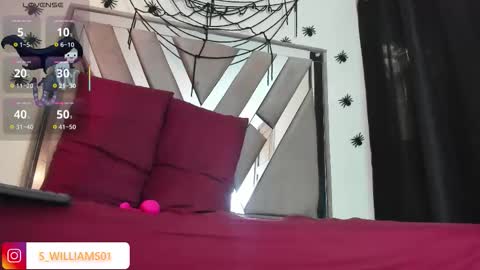 Snapshot of sara_williams01 chatting on 10/24/25, 02:02 SARA 730 A 200 PM online show from 10/24/25, 02:02