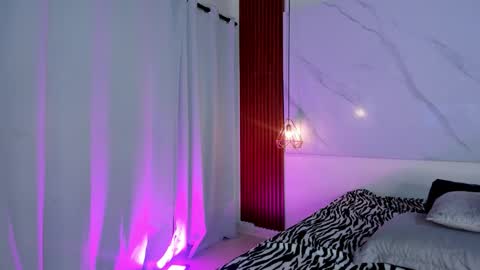 Snapshot of sara_zc chatting on 11/28/25, 11:46 sara_zc online show from 11/28/25, 11:46