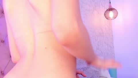 Sara  online show from 06/09/26, 07:58