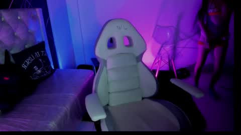 Snapshot of saraa_li chatting on 09/23/25, 03:20 saraa_li online show from 09/23/25, 03:20