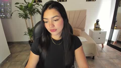 saraa_stormy online show from 03/25/26, 11:49
