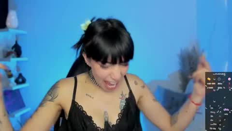 Sara online show from 12/19/25, 09:33