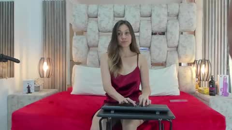 Snapshot of saraandjhony chatting on 01/02/25, 01:51 saraANDyoni online show from 01/02/25, 01:51