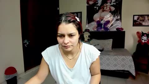 Snapshot of saraandmarilyn chatting on 02/23/26, 01:52 Alahia and Marilyn online show from 02/23/26, 01:52