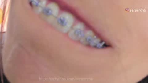 Snapshot of saraarchbould chatting on 12/23/24, 05:11 Sara online show from 12/23/24, 05:11