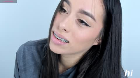 Snapshot of saraarchbould chatting on 02/04/25, 06:27 Sara online show from 02/04/25, 06:27