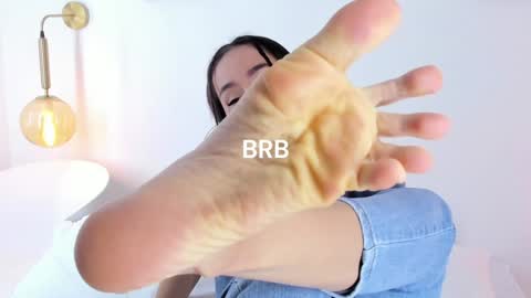 Snapshot of saraarchbould chatting on 02/06/25, 08:34 Sara online show from 02/06/25, 08:34