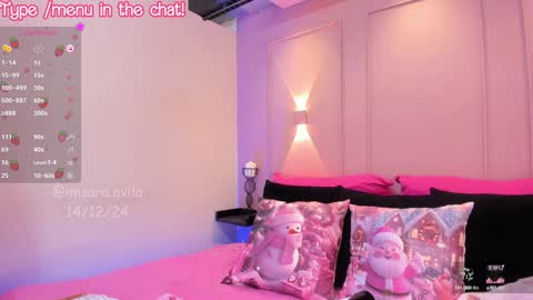 Snapshot of saraavila_ chatting on 12/15/24, 10:47 SaraAvila online show from 12/15/24, 10:47