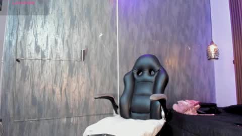   online show from 04/26/26, 11:30