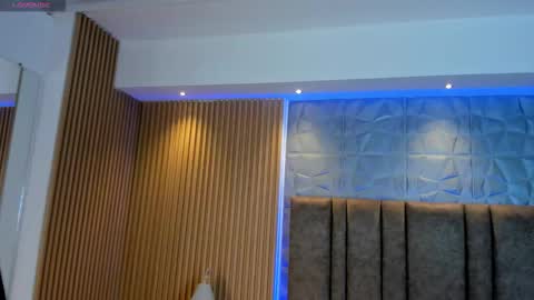 Sara  Everyday From 1430 to 2130 Col Time online show from 09/25/25, 10:52