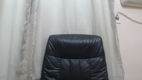 Snapshot of saradorj92 chatting on 11/09/25, 02:32 saradorj92 online show from 11/09/25, 02:32