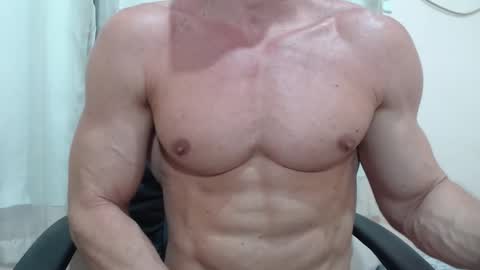 Snapshot of saradorj92 chatting on 11/14/25, 04:33 saradorj92 online show from 11/14/25, 04:33