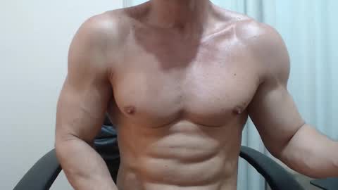 Snapshot of saradorj92 chatting on 12/15/25, 12:26 saradorj92 online show from 12/15/25, 12:26