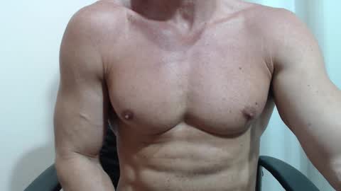 saradorj92 online show from 01/14/26, 01:11