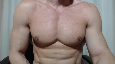 saradorj92 online show from 04/07/26, 11:15