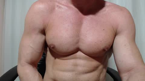 saradorj92 online show from 04/10/26, 06:51